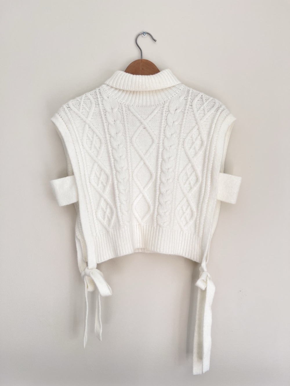Cider White Cable Knit Sleeveless Turtleneck Sweater Vest